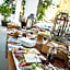 Swartberg Hotel, Cork Tree Collection