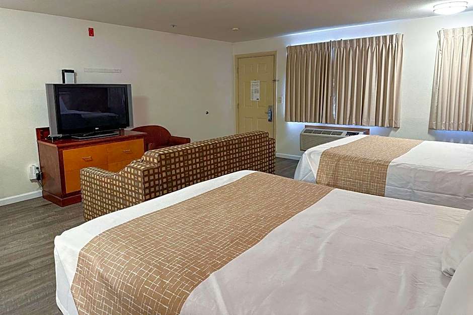 Econo Lodge Edmonds North Seattle