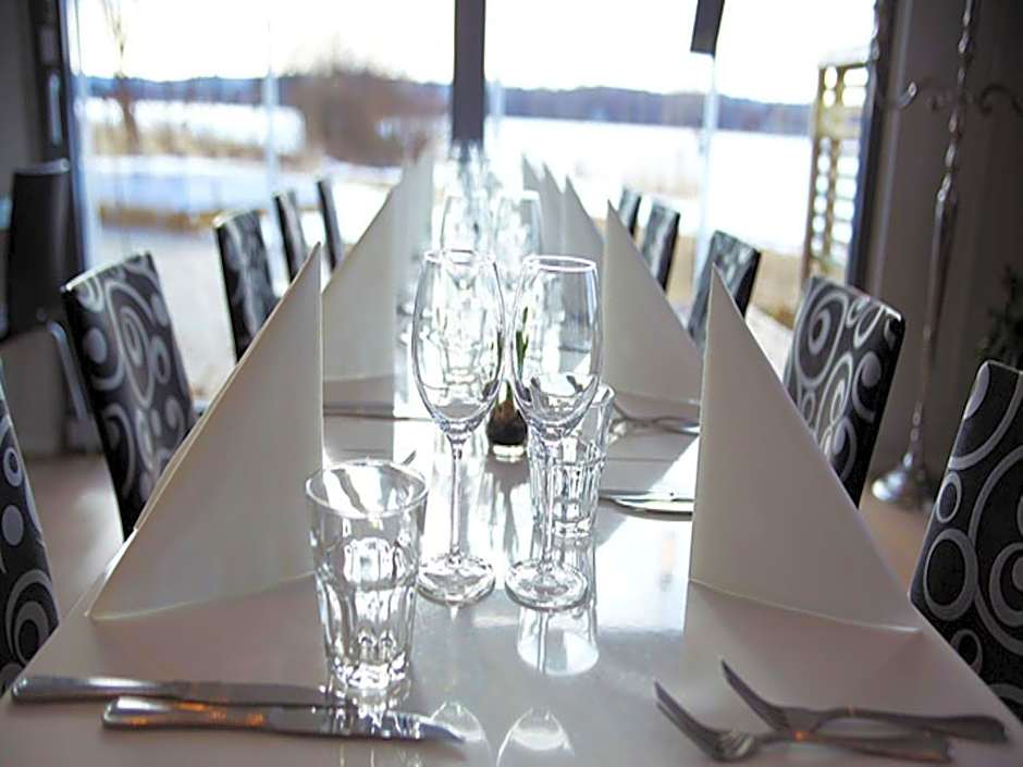 Hasse på Sjökanten Hotell & Restaurang