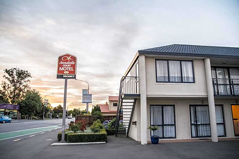 Annabelle Court Motel