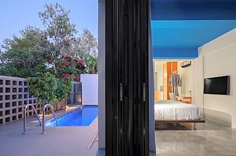 Adrop Pool Suites