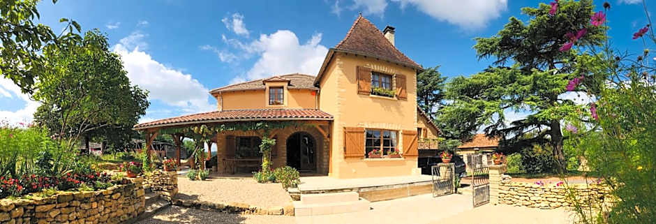 Les Cèdres du Linard, Chambres d'Hôtes B&B Near Lascaux, Montignac, Sarlat-la-Canéda, Dordogne