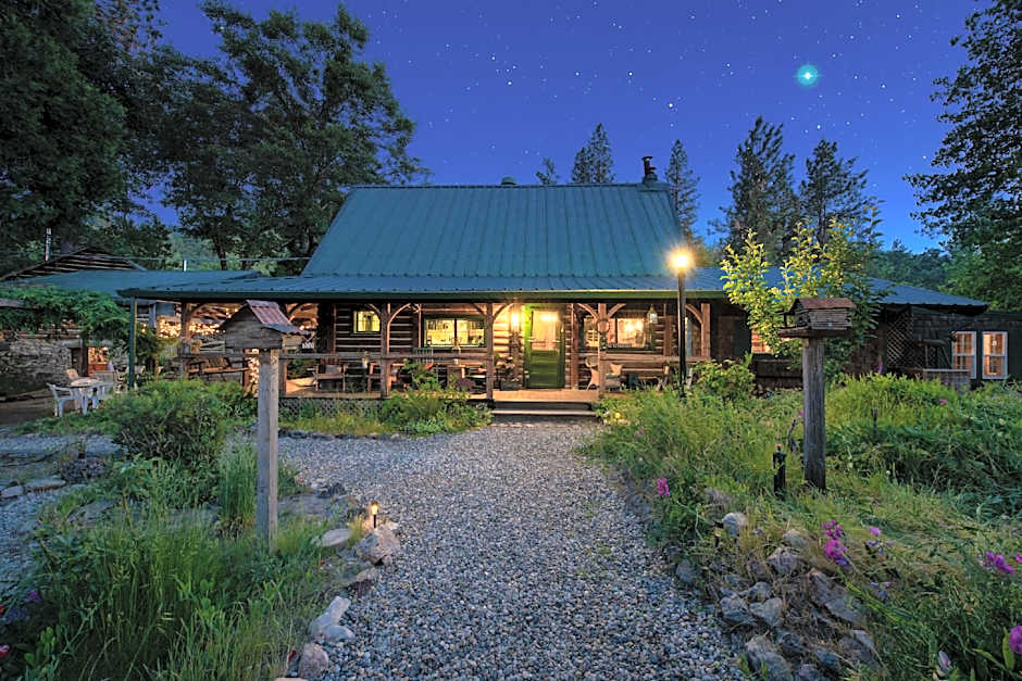 The Davies Family Inn