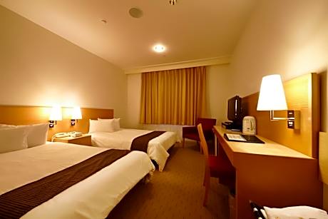 Standard Twin Room - Non-Smoking