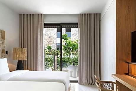Oasis II Beachfront Inf., 3 Bedroom Villa, Sea view, Beach front, Private pool, Terrace