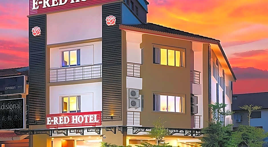 Ernes Hotel Bayu Mutiara