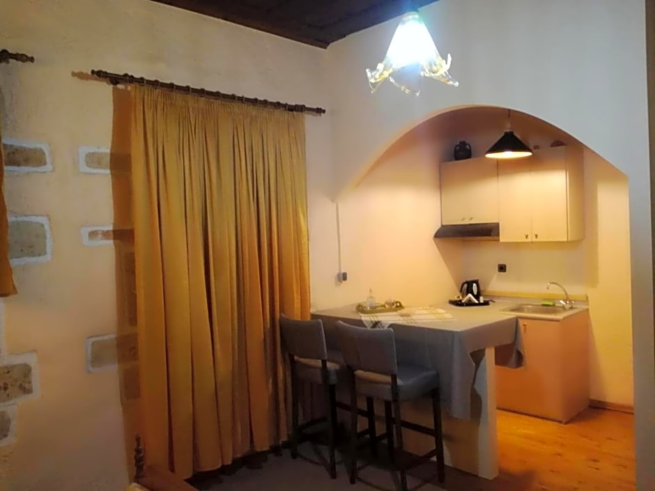 Pazinos Village Studios