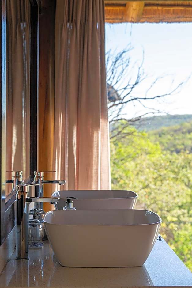 Sediba Luxury Safari Lodge