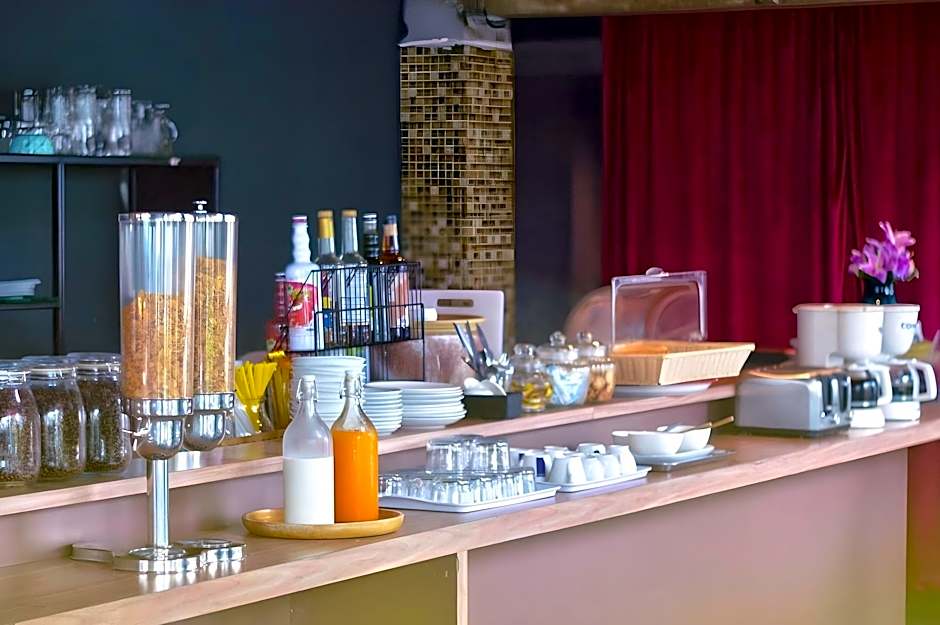 Quip Bed & Breakfast Phuket Hotel