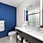 Holiday Inn Express Kansas City North Parkville By IHG