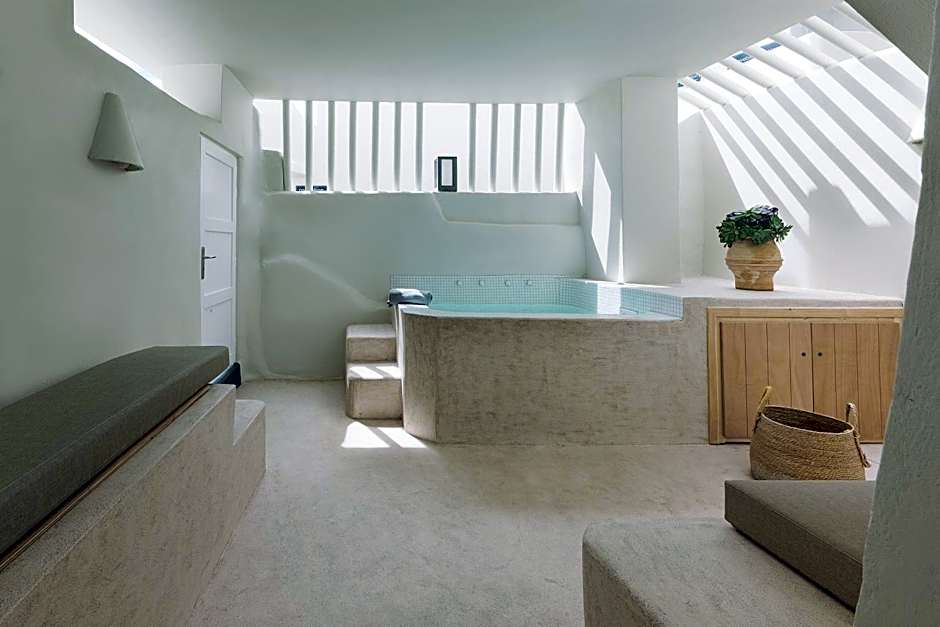 Blue Dolphins Apartments