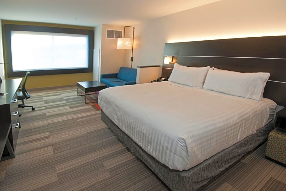 Holiday Inn Express & Suites Johnstown, an IHG Hotel