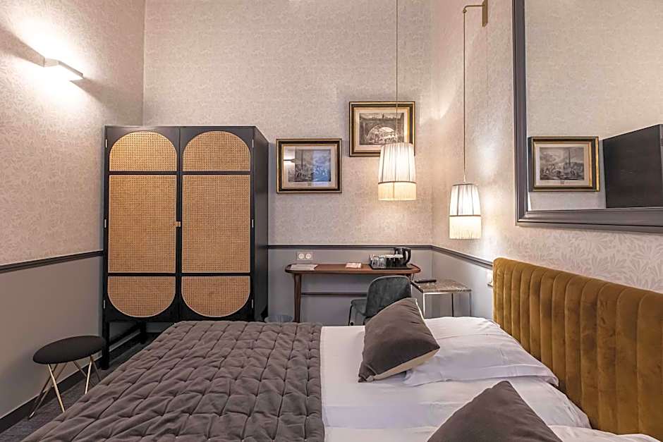 Dauphine Saint Germain