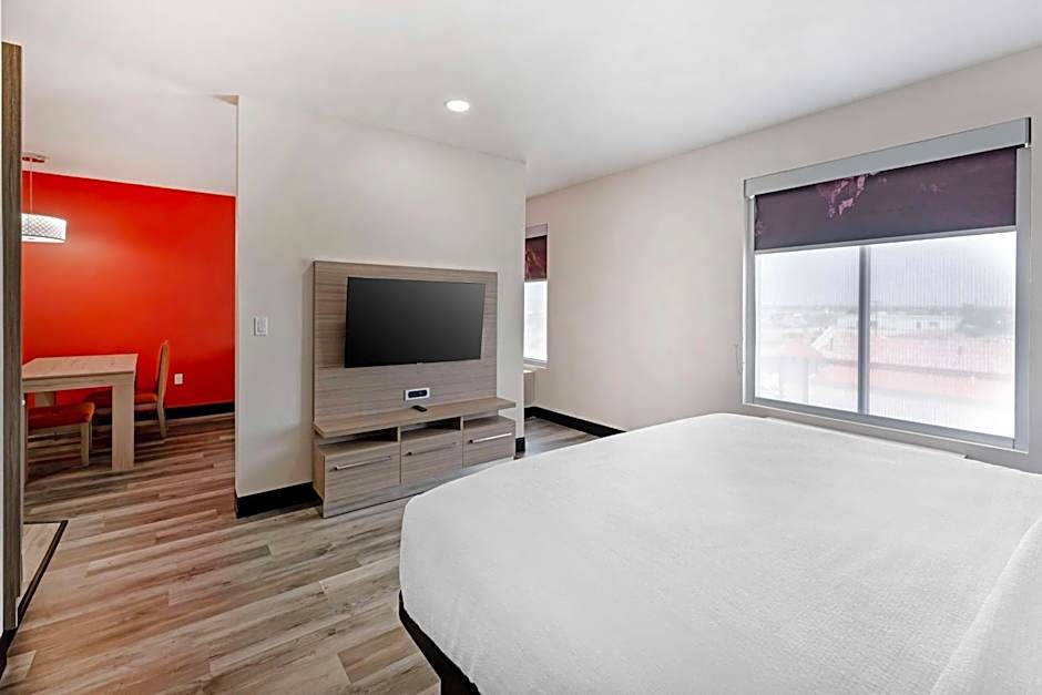 Best Western Plus Executive Residency Carlsbad Hotel