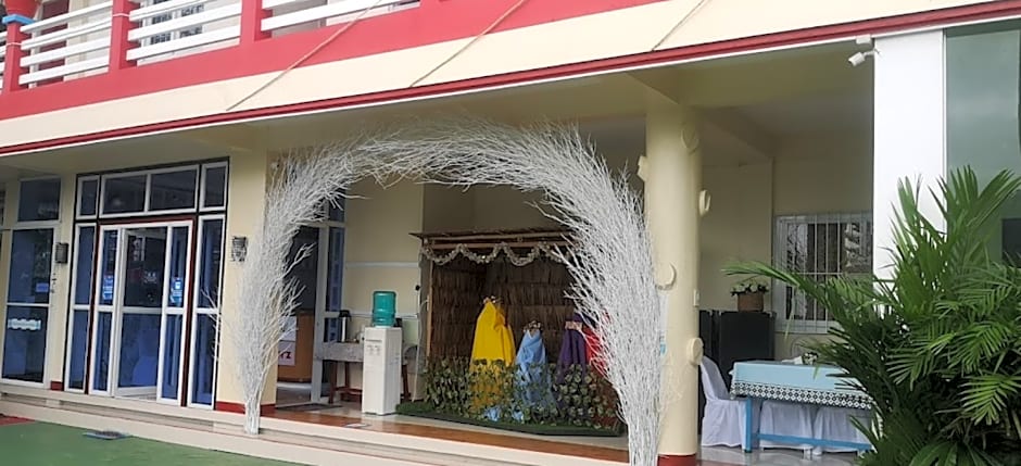 RedDoorz @ S & L Apartelle Daraga Albay