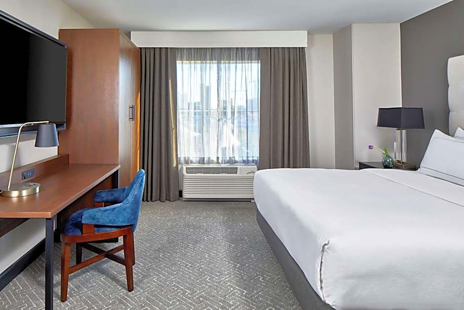 Cumberland House Knoxville, Tapestry Collection by Hilton