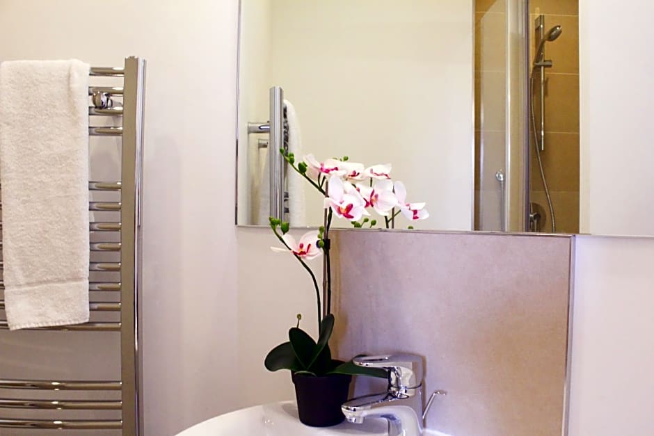 Shoreditch Apartments