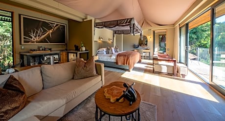Deluxe Tented Suite