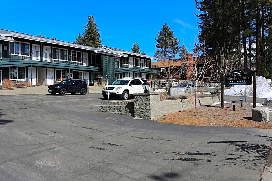 Bluelake Inn @ Heavenly Village
