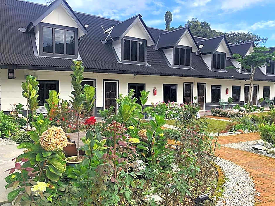 Tiny Boutique Habitat