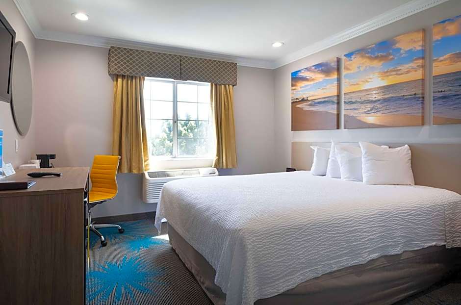Days Inn by Wyndham Santa Monica