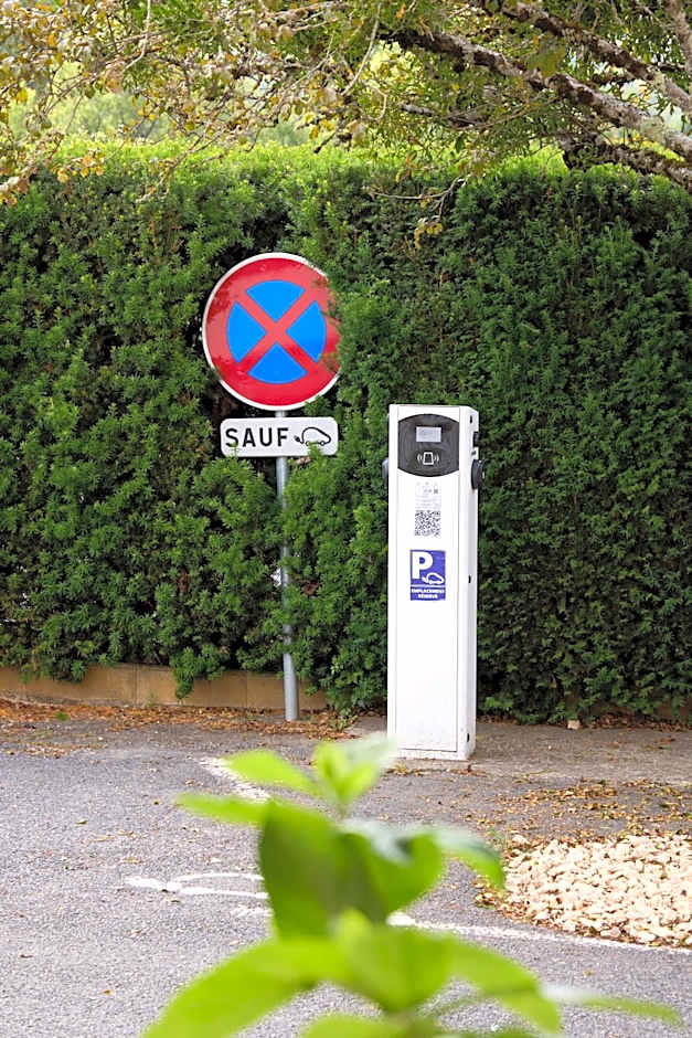 Hôtel-Restaurant Le Calice Du Gevaudan - A75