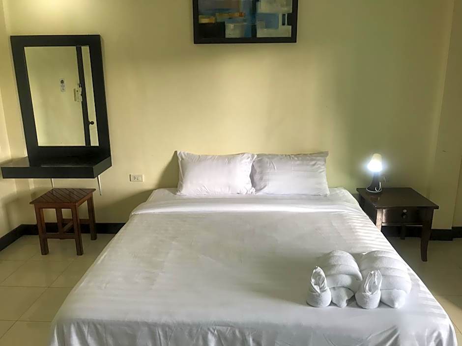 Parisia House