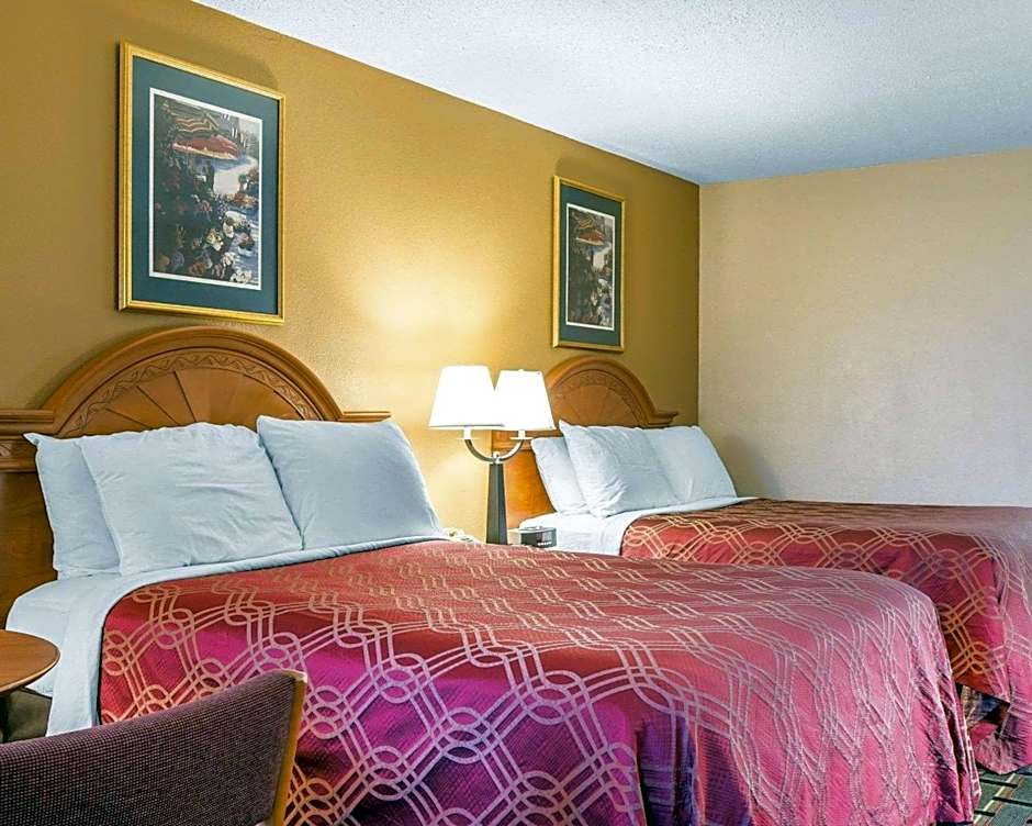 Econo Lodge Dalton West