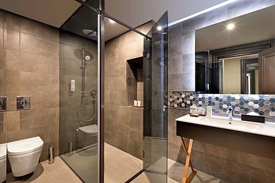 Limak Skopje Luxury Hotel