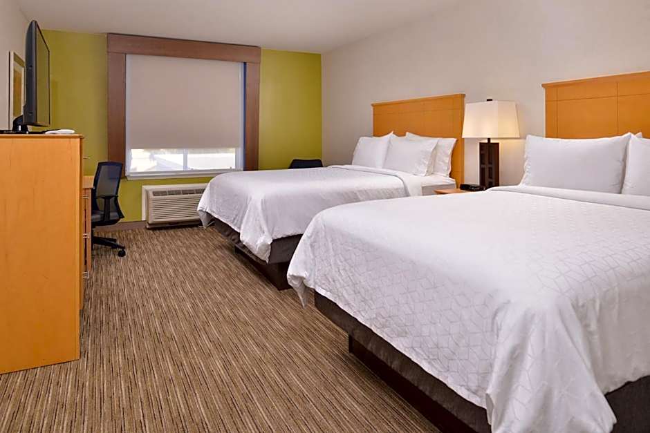 Holiday Inn Express Stockton Southeast By IHG
