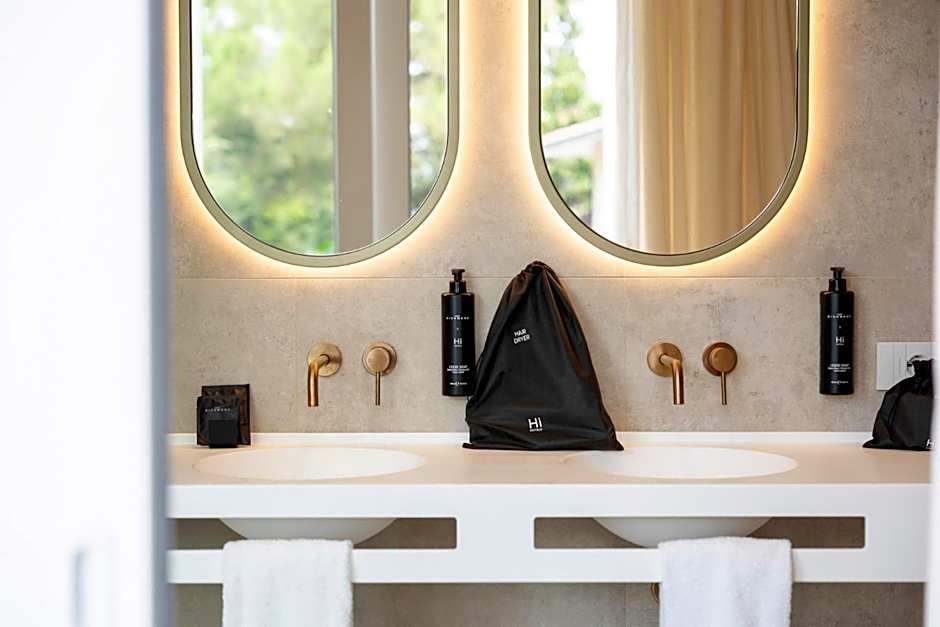 Hi Hotels Sirmione - Lakeview Pool