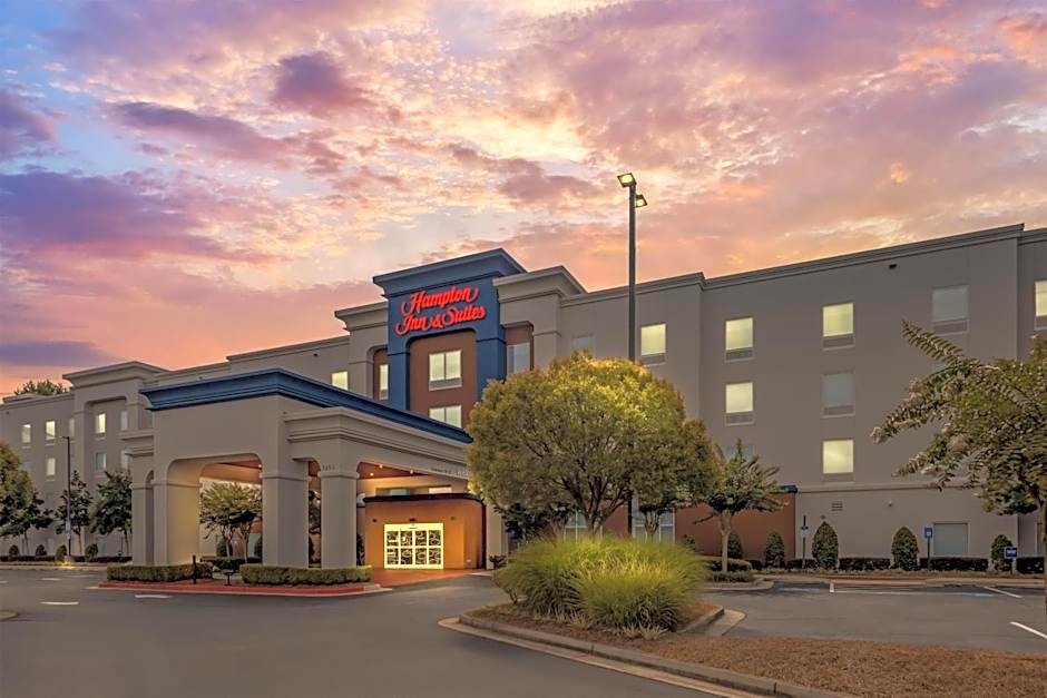 Hampton Inn & Suites Atlanta Airport West/Camp Creek Parkway