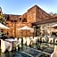 Olivia Plaza Hotel