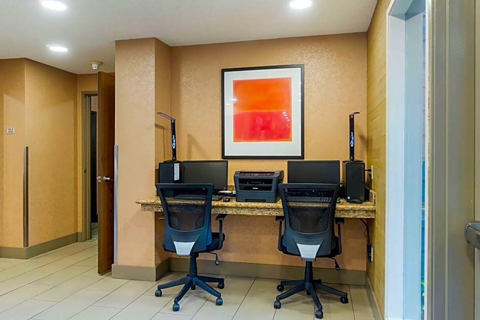 Best Western Plus Harbor Plaza And Conference Center