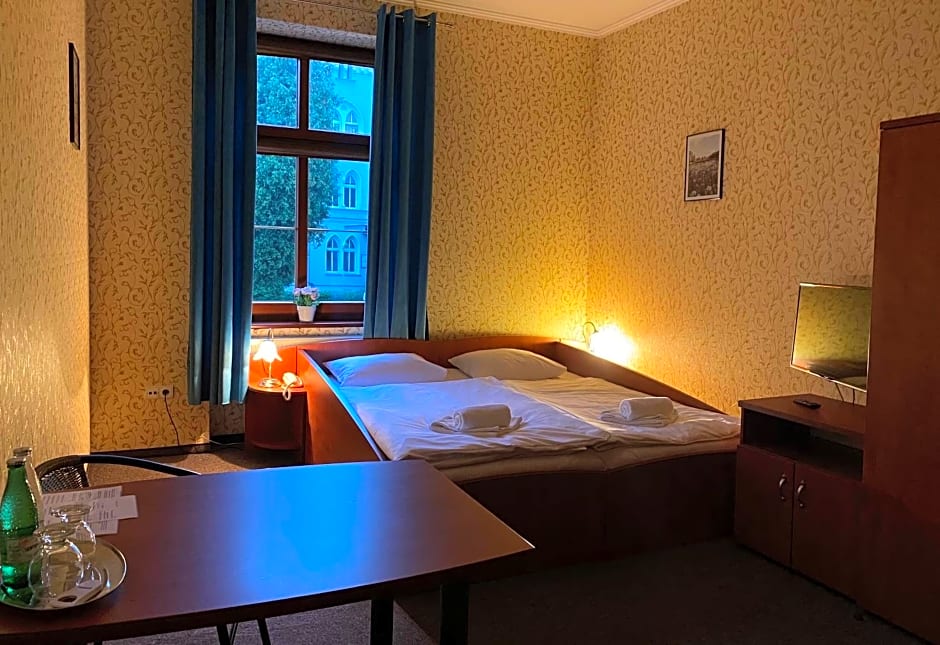 Hotel i Restauracja Castle