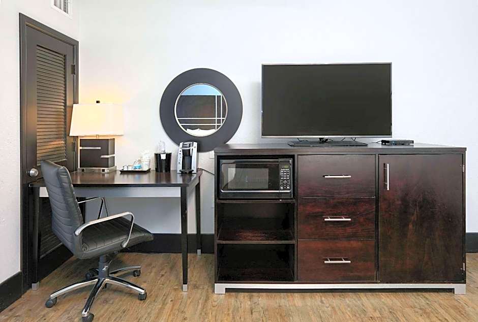 La Quinta Inn & Suites by Wyndham Lubbock Southwest