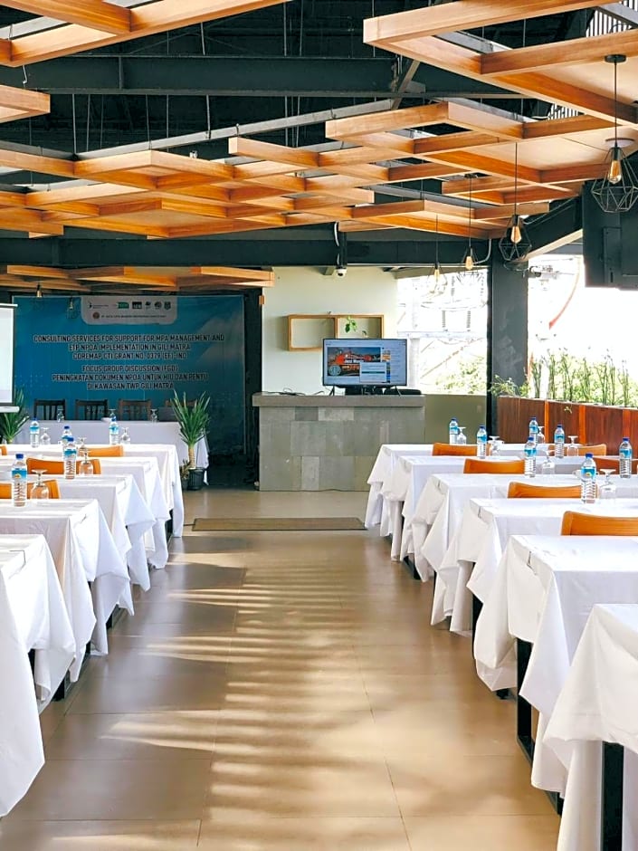 Royal Regantris Trawangan