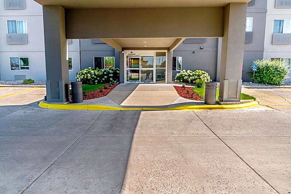 Country Inn & Suites by Radisson, Brookings