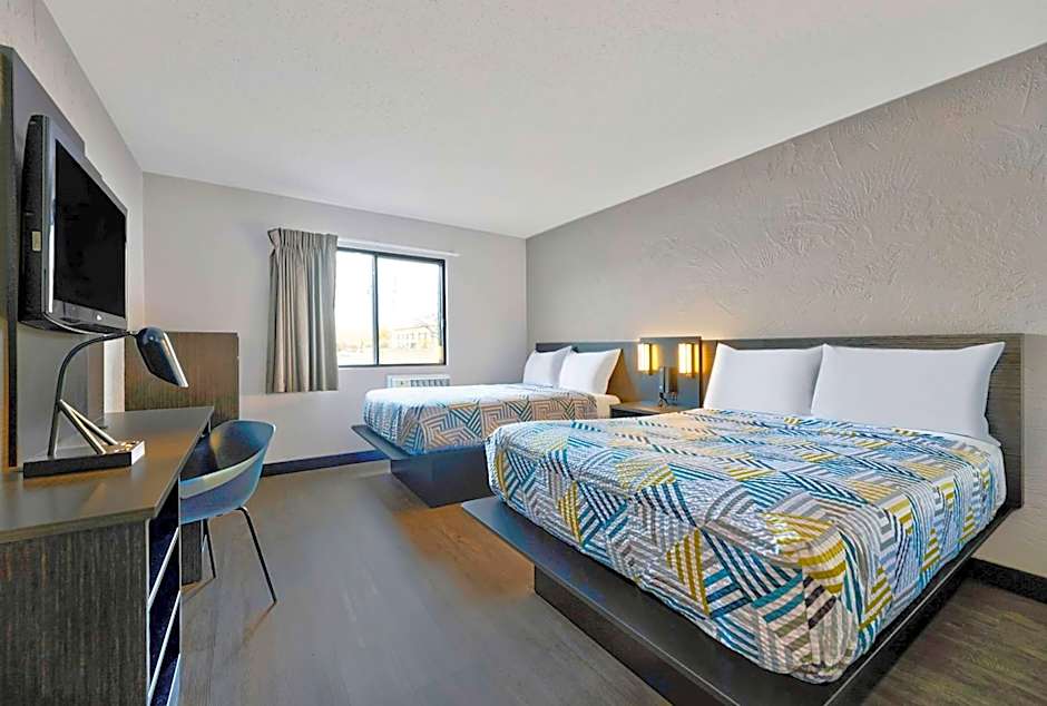 Motel 6-Oak Creek, WI