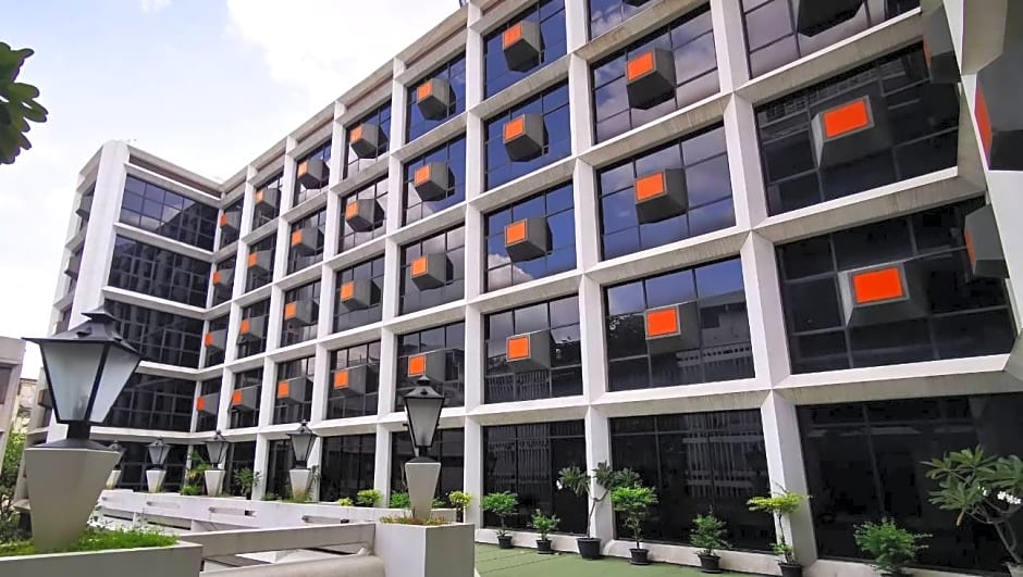 Miramar Bangkok Hotel