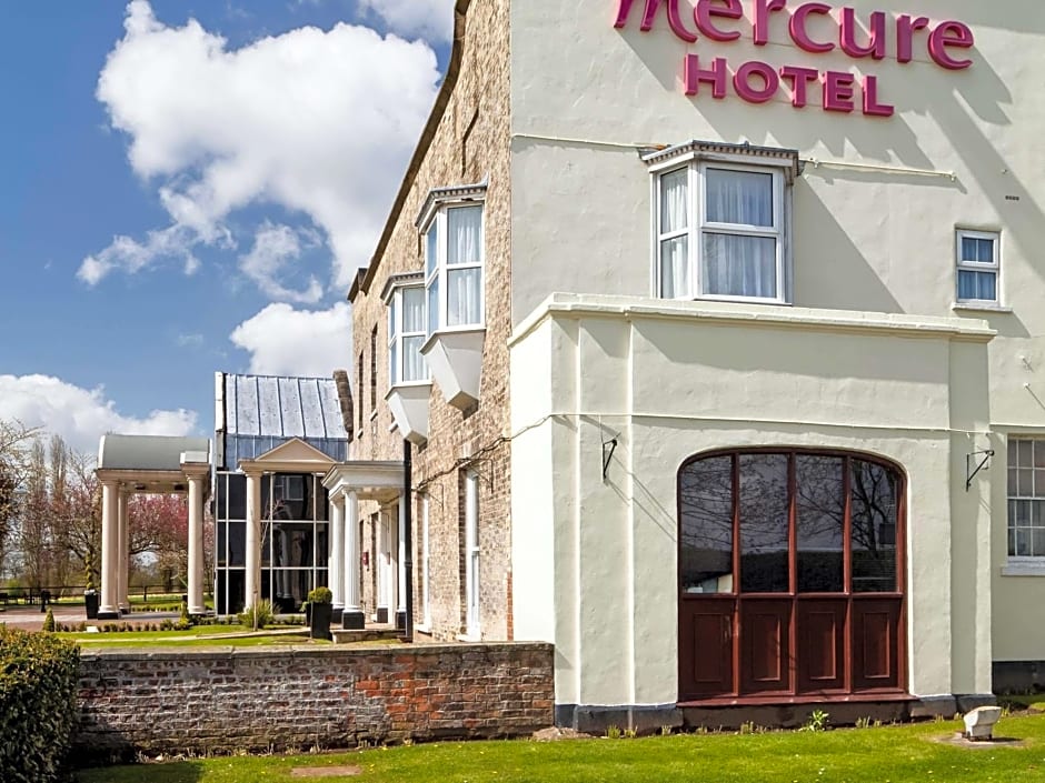 Mercure York Fairfield Manor Hotel