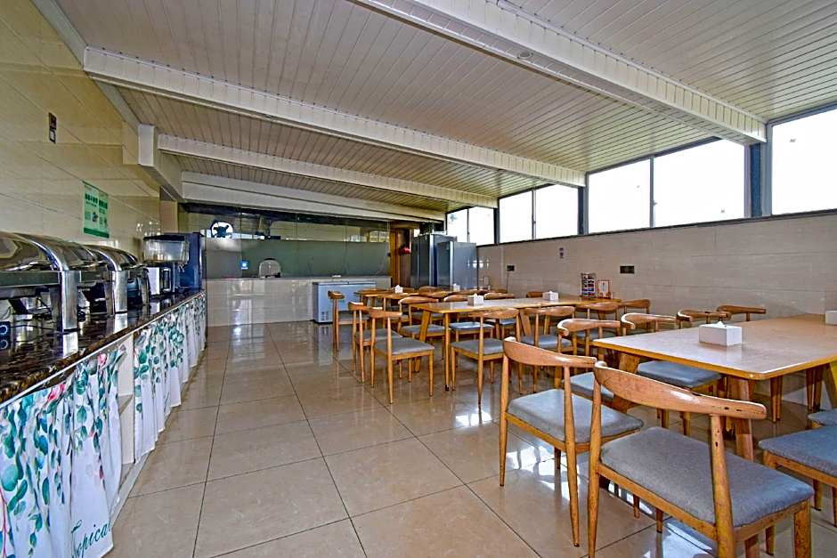 7 Days Premium Chongqing West Station