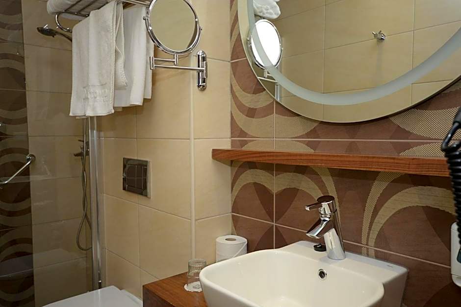 Grand Hotel Downtown