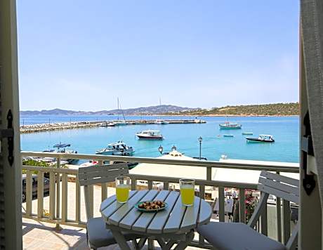 Angeliki Seaside Hotel
