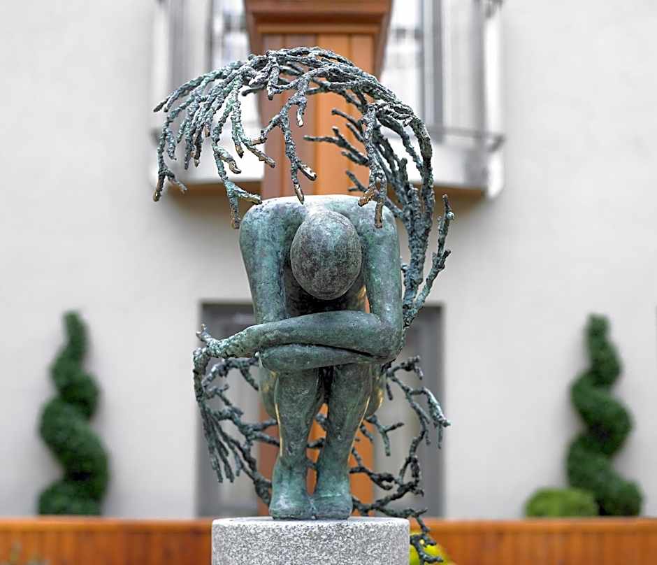 Westport Plaza Hotel, Spa & Leisure