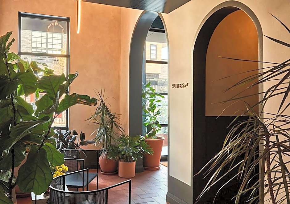 Archway Hotel Residence