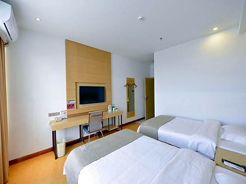 GreenTree Inn Dalian Dalian North Railway Station Express Hotel