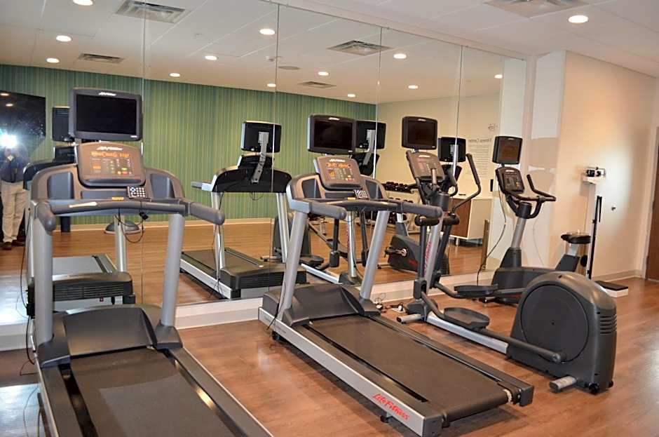 Holiday Inn Express & Suites Charlotte NE - University Area By IHG