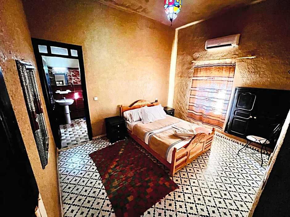 Hotel Camping Les Roses Des Dunes & Piscine