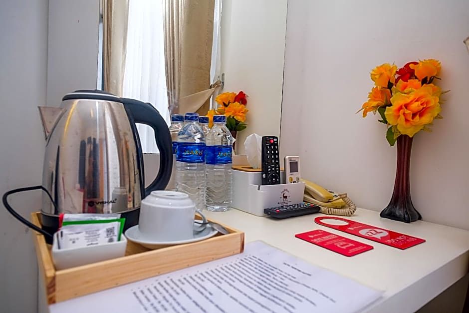 RedDoorz near Ambarrukmo Area